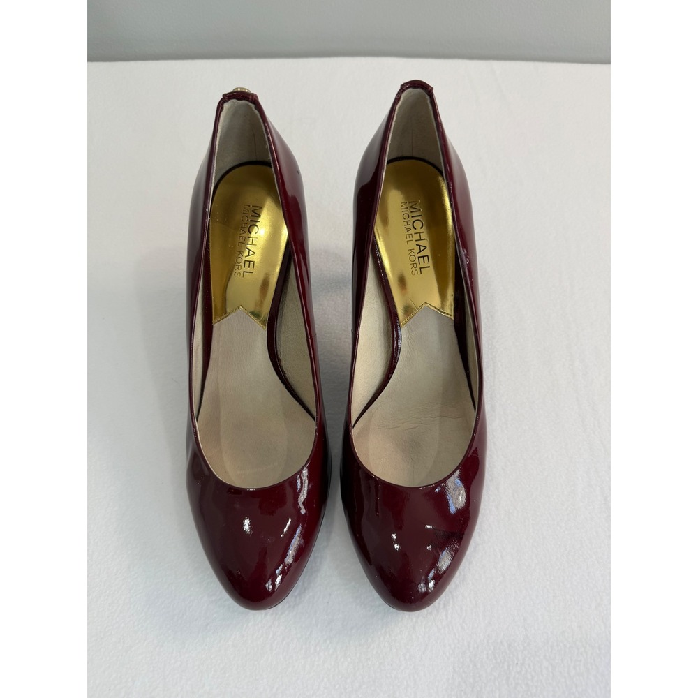 Michael Kors Dorothy Flex Pump  8M Burgundy Patent Leather Heel Classic Logo